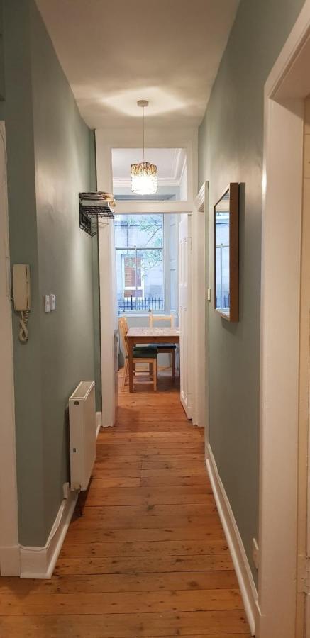 Central 3 Bedroom Next To Leafy Meadows エディンバラ エクステリア 写真