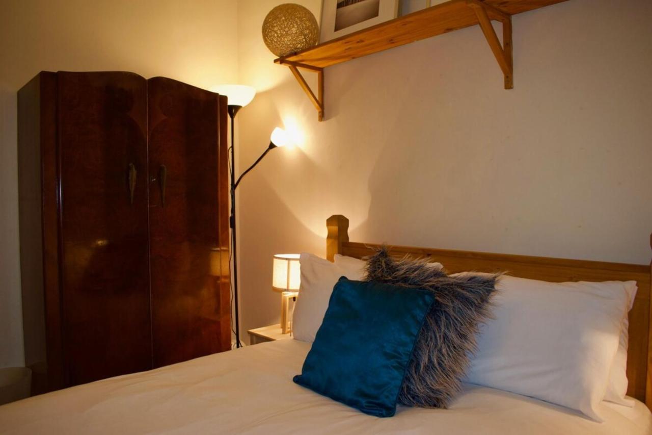 Central 3 Bedroom Next To Leafy Meadows エディンバラ エクステリア 写真